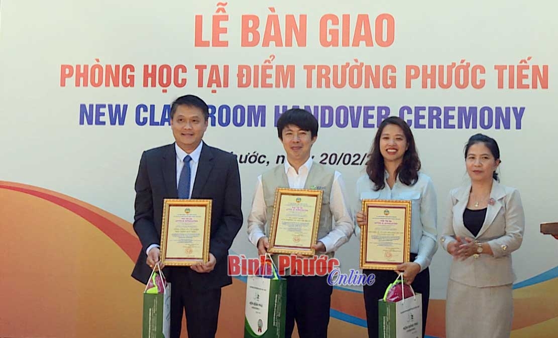 phi chinh phu han quoc quyen gop 1 ty dong giup do tinh binh phuoc