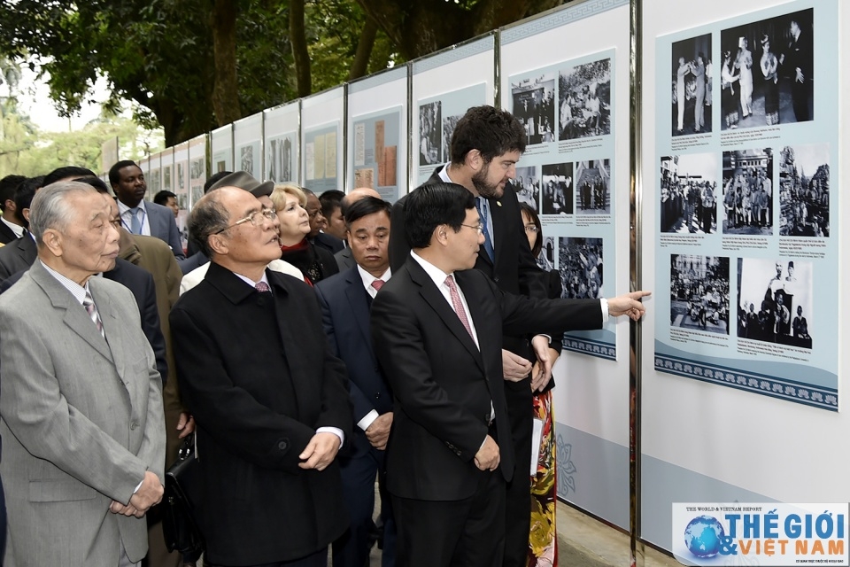 Tôn vinh Chủ tịch Hồ Chí Minh ở nước ngoài để gắn kết Việt Nam với thế giới ton vinh chu tich ho chi minh o nuoc ngoai de gan ket viet nam voi the gioi