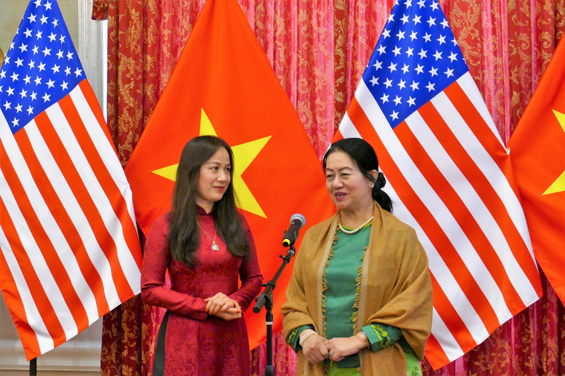 hon 100 thanh vien tham gia chuoi cac hoat dong cua hoi phu nu asean tai hoa ky