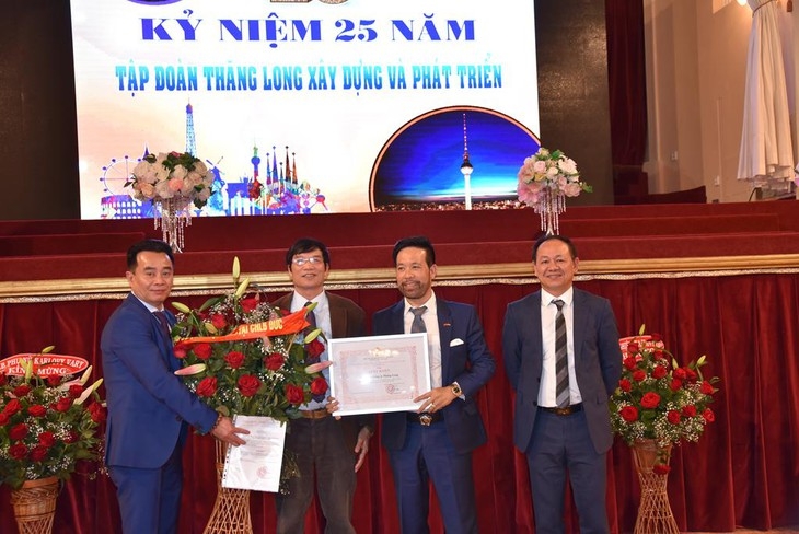 cong dong nguoi viet tai duc ngay mot lon manh ghi dau an voi nuoc so tai