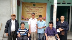sen vang berlin trao tang bon chua va may loc nuoc cho ba con tra vinh tien giang khac phuc han man