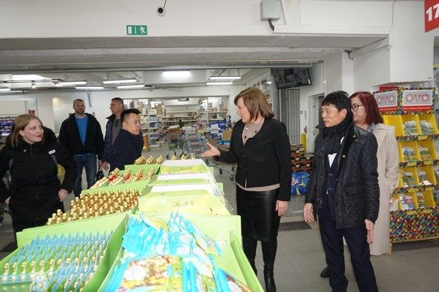 kieu bao viet nam tai sec hop tac trien khai eet