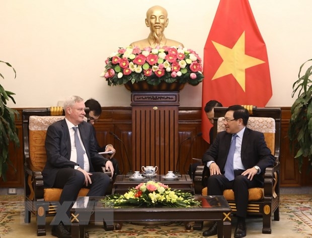 viet nga day manh trao doi thong tin ho tro nhau tren nhieu linh vuc