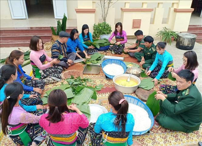 don bien phong cua khau quoc te na meo thanh hoa xay nha van hoa cho ba con ban loi lao