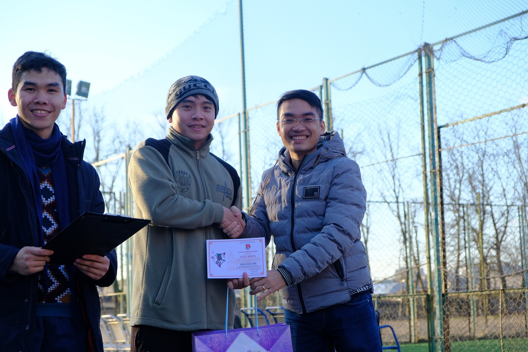 chi doan tncs ho chi minh tai kaliningrad nga to chuc giao luu bong da