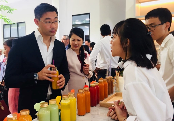 cuu pho thu tuong duc goc viet duoc bo nhiem chuc vu chu tich hoi dong tu van cua deutsches haus ho chi minh city