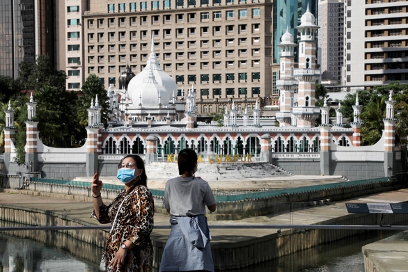 nhieu hoi nghi cua apec o malaysia phai dieu chinh lich do covid 19