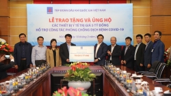 PVN trao tặng thiết bị y tế trị giá 5 tỷ đồng hỗ trợ công tác phòng chống dịch Covid-19