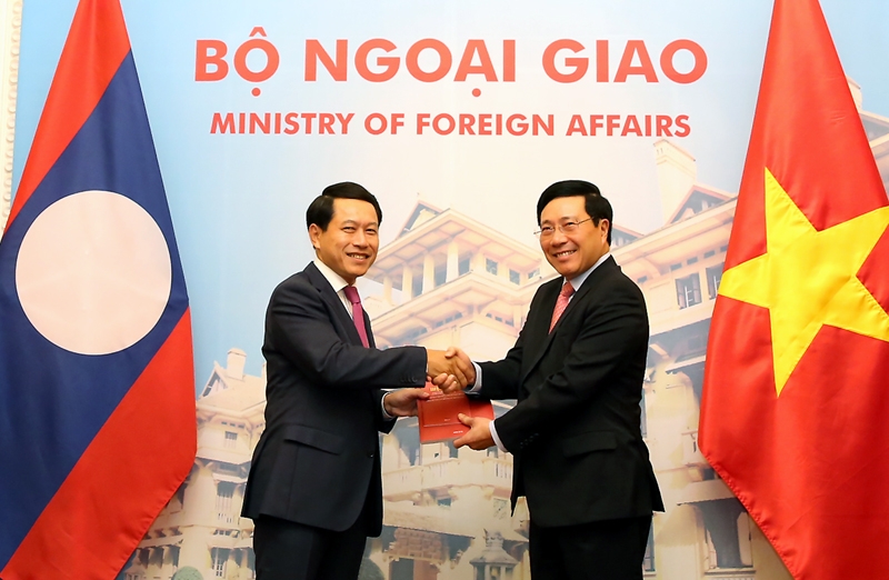 dien mung nhan ky niem 65 nam ngay thanh lap dang nhan dan cach mang lao