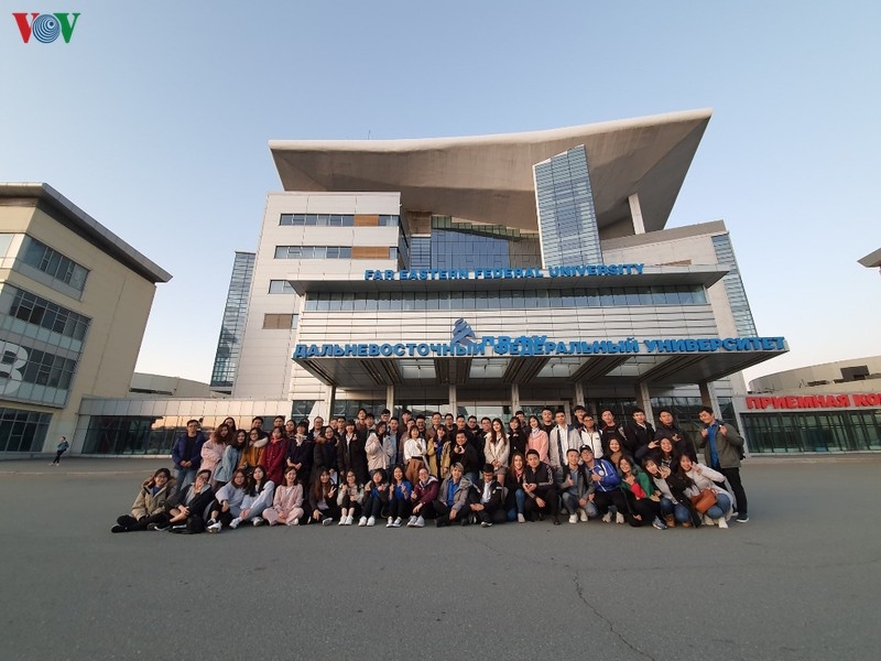 Sinh viên Việt Nam tại Nga nỗ lực vượt qua đại dịch COVID-19 sinh vien viet nam tai nga no luc vuot qua dai dich covid 19