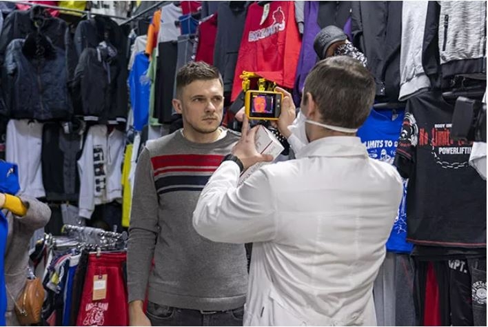 Tiểu thương Việt tại Nga chủ động trước đại dịch COVID-19 cong dong nguoi viet tai lien bang nga chu dong truoc dai dich covid 19