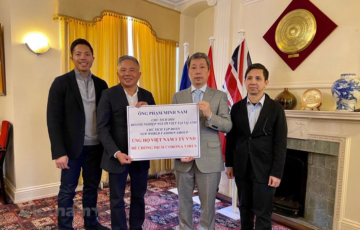 viet kieu anh ung ho 1 ty dong giup viet nam chong covid 19