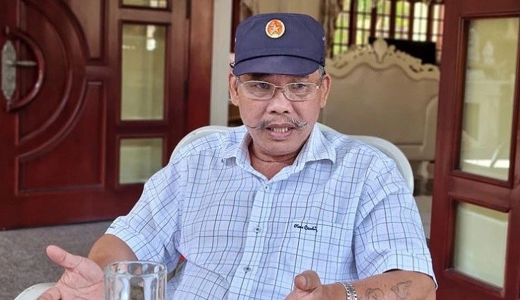 Người lính già xây cột mốc Trường Sa giữa lòng thành phố biển