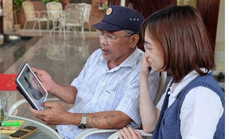 Người lính già xây cột mốc Trường Sa giữa lòng thành phố biển