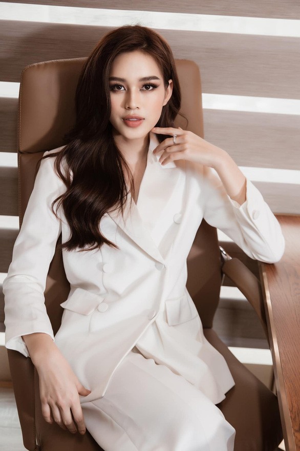 Hoa hậu Việt Nam - Đỗ Thị Hà lọt top 13 Chung kết Miss World
