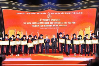 Sẽ hỗ trợ 120 triệu đồng cho cử nhân xuất sắc có nguyện vọng làm việc tại Hà Nội