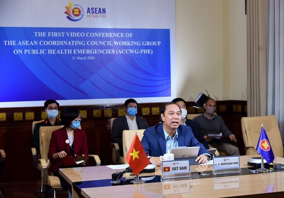 Hội nghị trực tuyến đầu tiên của ASEAN về ứng phó các tình huống y tế công cộng khẩn cấp accwg phe hop truc tuyen thong qua cac khuyen nghi ung pho cac tinh huong y te cong cong khan cap