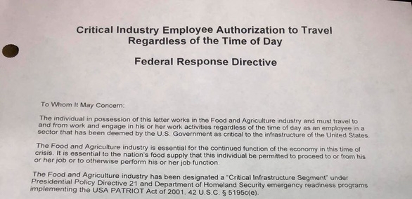 nu duoc si goc viet phai lam viec gap doi tai my de giup cong dong mua dich covid 19