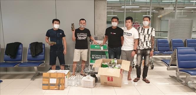 dai su quan viet nam ho tro cong dan bi mac ket tai thai lan va malaysia