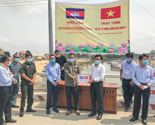 viet nam vien tro campuchia va myanmar phong chong covid 19
