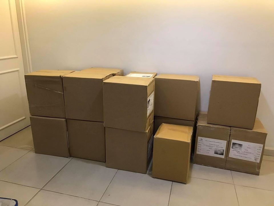 dai su hungary tai viet nam gui thu cam on mon qua khau trang cua nhung nguoi ban viet