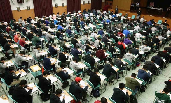 cac nuoc tim giai phap cho thi cu mua covid 19