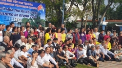 dang hoa ky niem 130 nam ngay sinh chu tich ho chi minh va 125 nam ngay mat cua jose marti perez