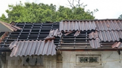 Hội Chữ thập đỏ hỗ trợ khẩn cấp hơn 300 triệu đồng khắc phục ảnh hưởng mưa đá, dông lốc