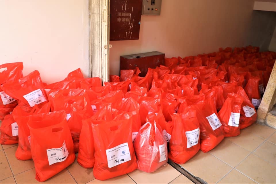 KOICA viện trợ hơn 10.000 USD đồ dùng phòng COVID-19 cho Hội Liên hiệp Phụ nữ Việt Nam koica vien tro hon 10000 usd do dung phong covid 19 cho hoi lien hiep phu nu viet nam