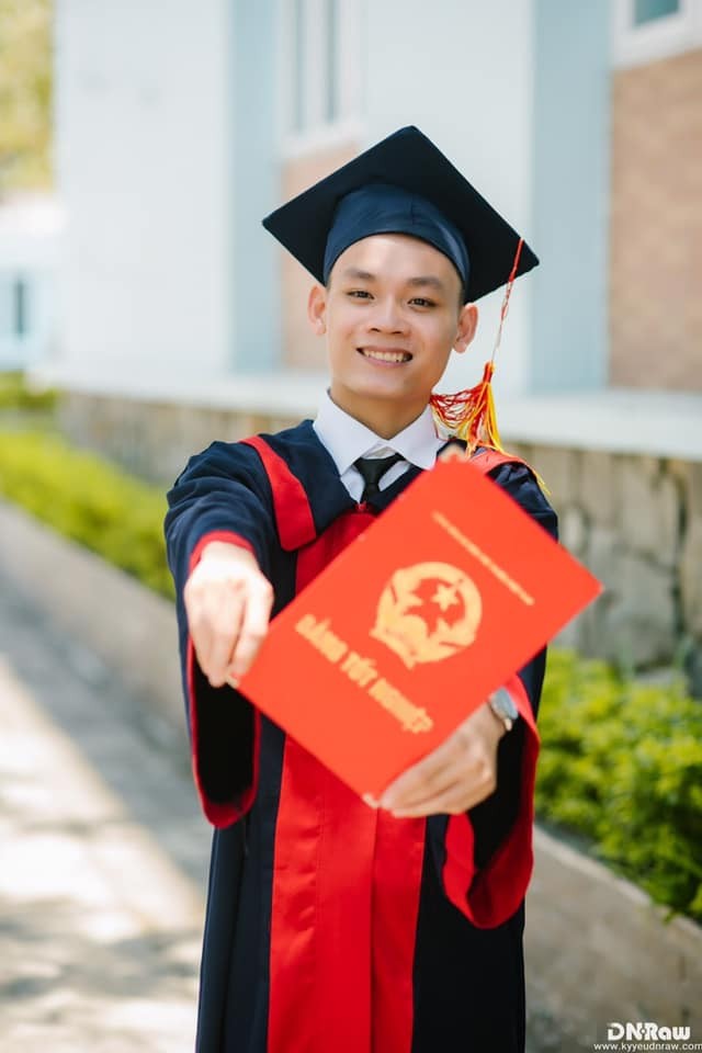 18 năm gieo yêu thương, ươm mầm cho ước mơ trở thành bác sĩ của chàng trai nghèo Quảng Trị