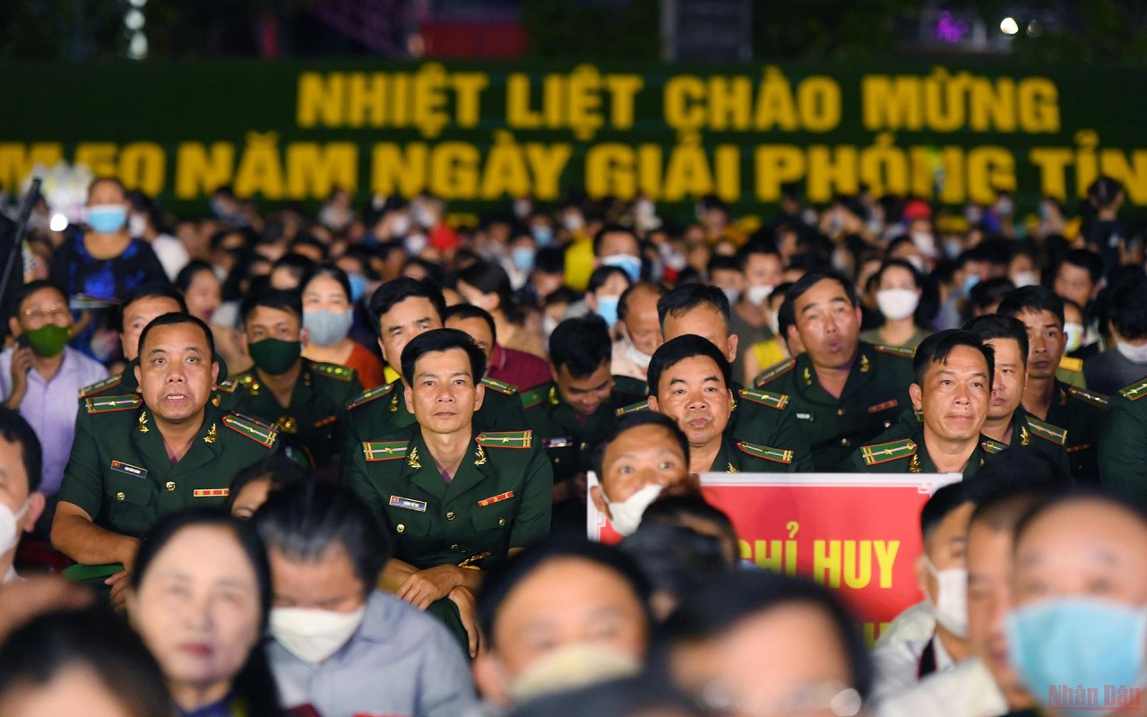Chủ tịch nước Nguyễn Xuân Phúc: Quảng Trị là biểu tượng của chí khí oanh liệt hào hùng