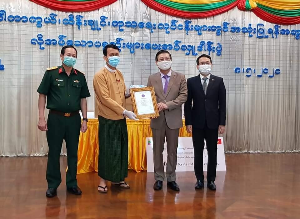 nguoi viet tai myanmar ung ho 75 trieu kyat giup nguoi dan vung yangon chong covid 19
