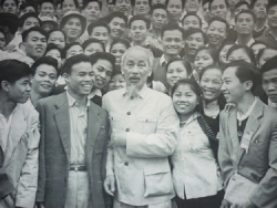 Ấn tượng về Lãnh tụ Hồ Chí Minh trong con mắt bạn bè quốc tế