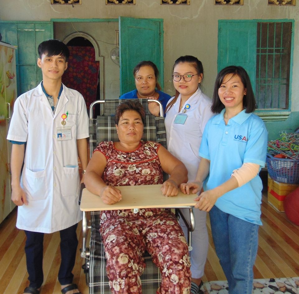 vnah ho tro cac thiet bi giup 28 benh nhan tai trung tam y te huyen cam my tinh dong nai vuot kho