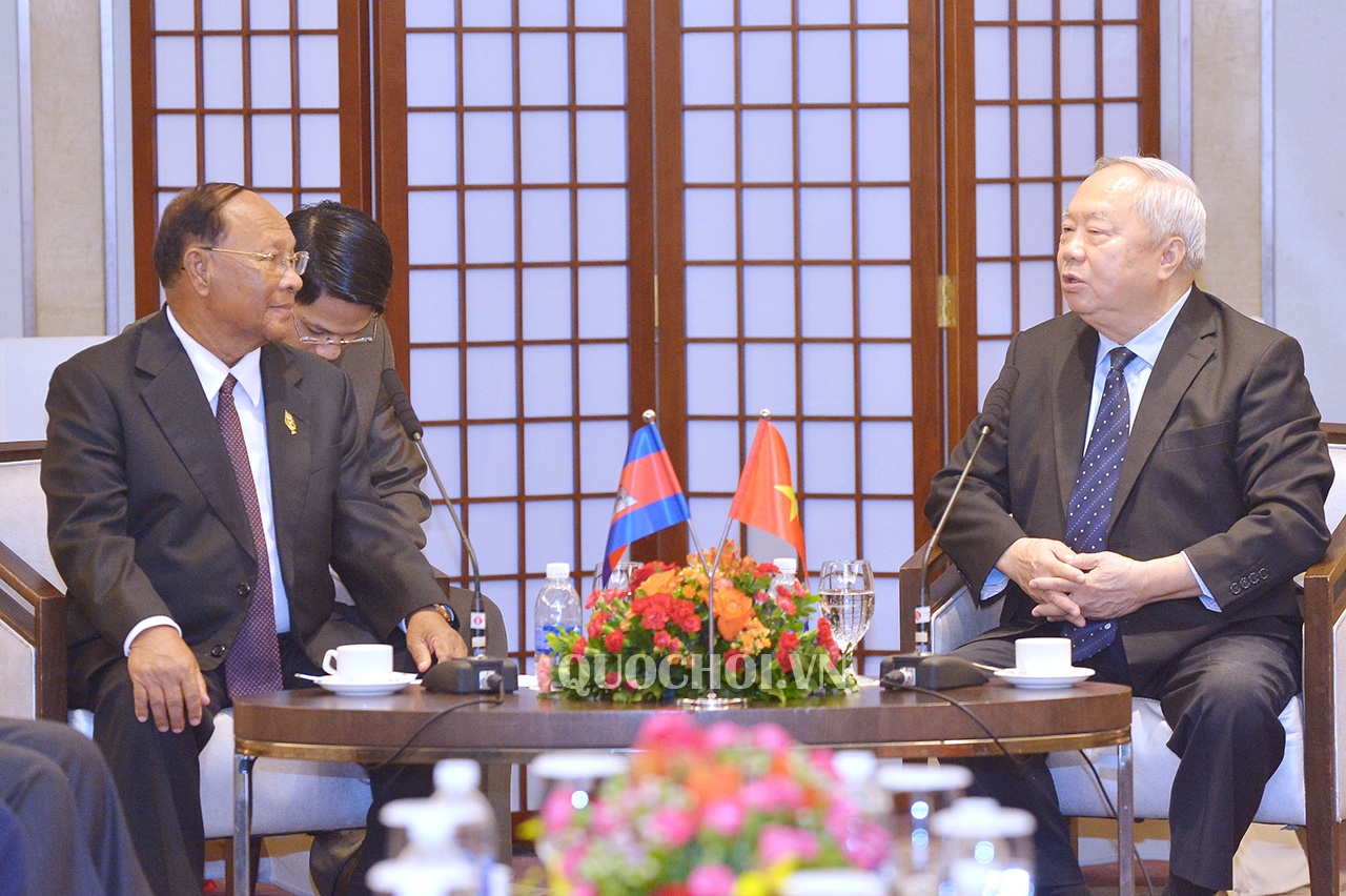 dong chi vu mao mot nguoi ban than thiet cua nhan dan campuchia