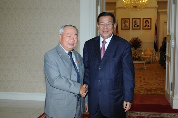 luon ghi nho tinh yeu men ong danh cho nguoi dan campuchia