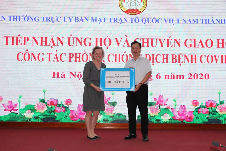 spir viet nam tang 300 suat qua giup nguoi dan thu do khac phuc hau qua do covid 19