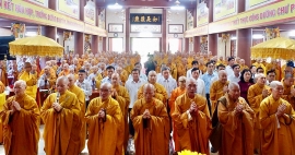 hoi nghi nang cao nhan thuc phap luat ve ton giao cho 200 tang ni tu sy chuc viec phat giao tai nghe an