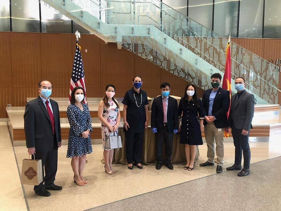 thanh pho san antonio dang chiu anh huong nang ne do covid 19