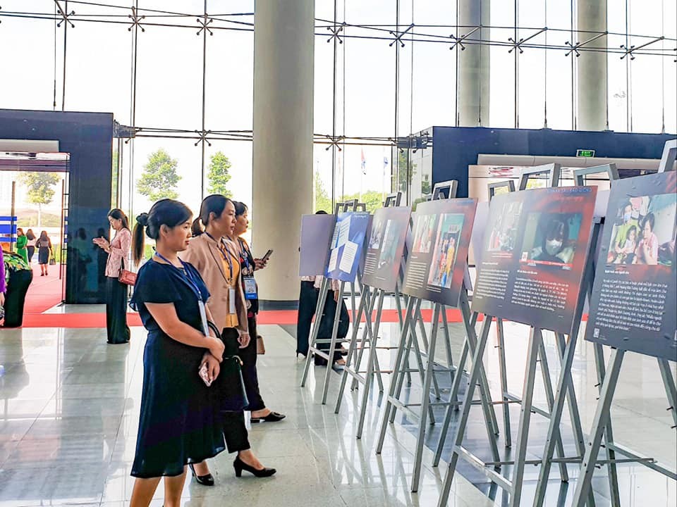 Triển lãm “Bình an sau bão giông” nhân ngày Gia đình Việt Nam 28/6