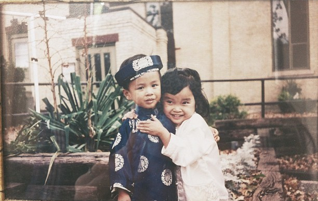 tuy nhap tich my tu khi con rat nho nhung bo me nuoi cua lana luon huong co nho ve nguon coi