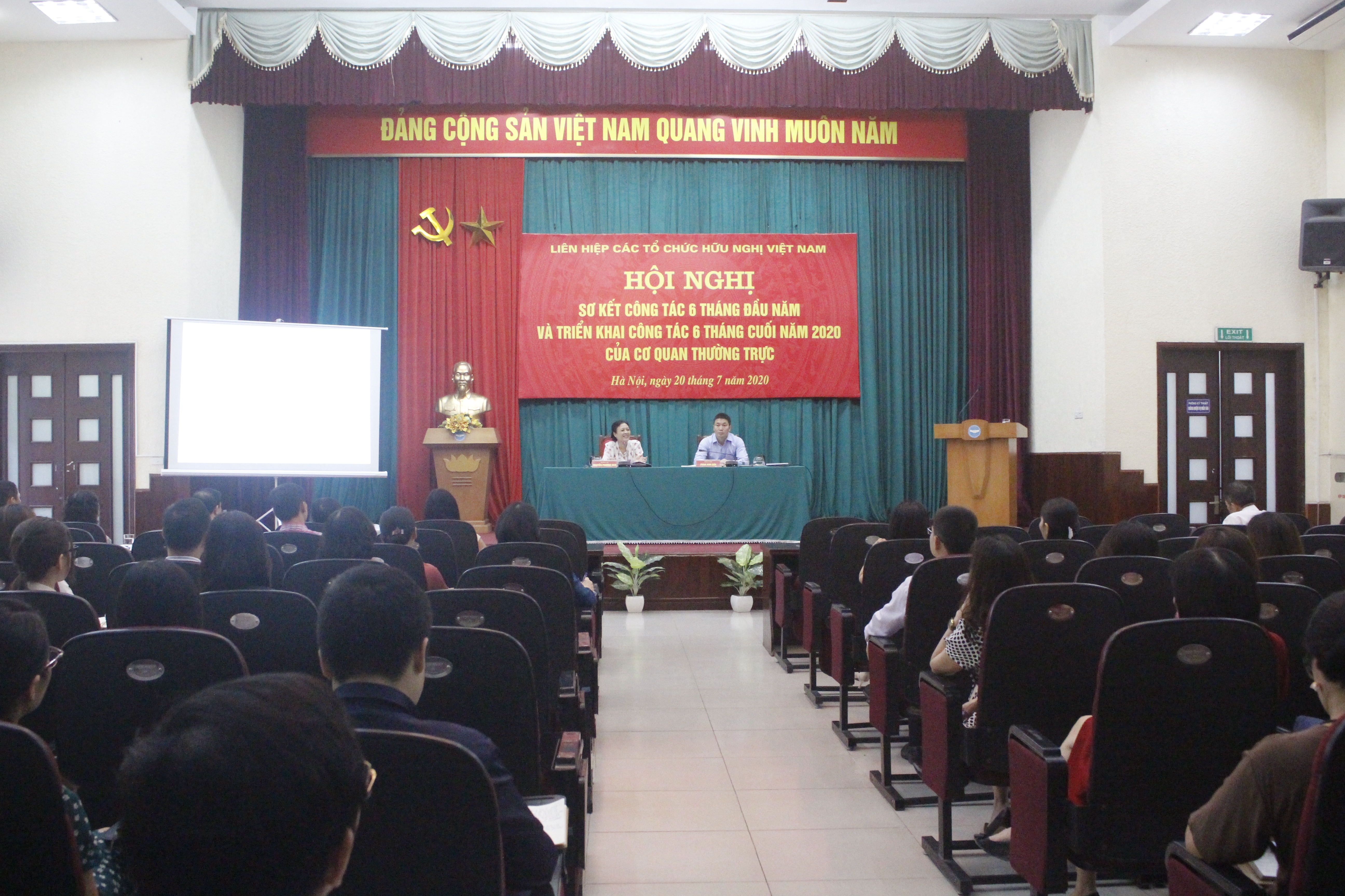 toan canh hoi nghi so ket cong tac 6 thang dau nam va trien khai cong tac 6 thang cuoi nam 2020 cua co quan thuong truc