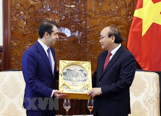 Chu tich nuoc Nguyen Xuan Phuc tiep ba dai su den chao tu biet hinh anh 2