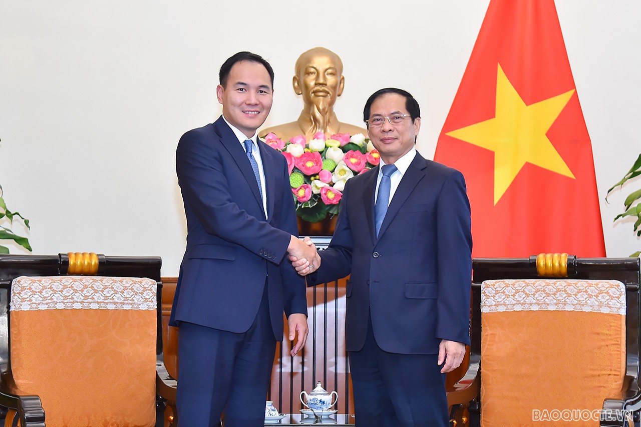 Bộ trưởng Ngoại giao Bùi Thanh Sơn tiếp Thứ trưởng Ngoại giao Mông Cổ Batsumber Munkhjin