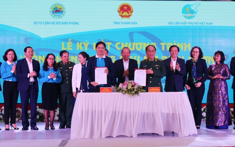 Đồng hành cùng phụ nữ Biên cương:  Dân thoát nghèo, biên giới vững chắc
