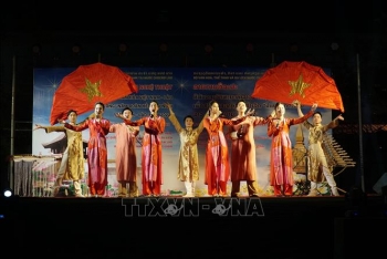 huong sac viet nam tai vieng chan