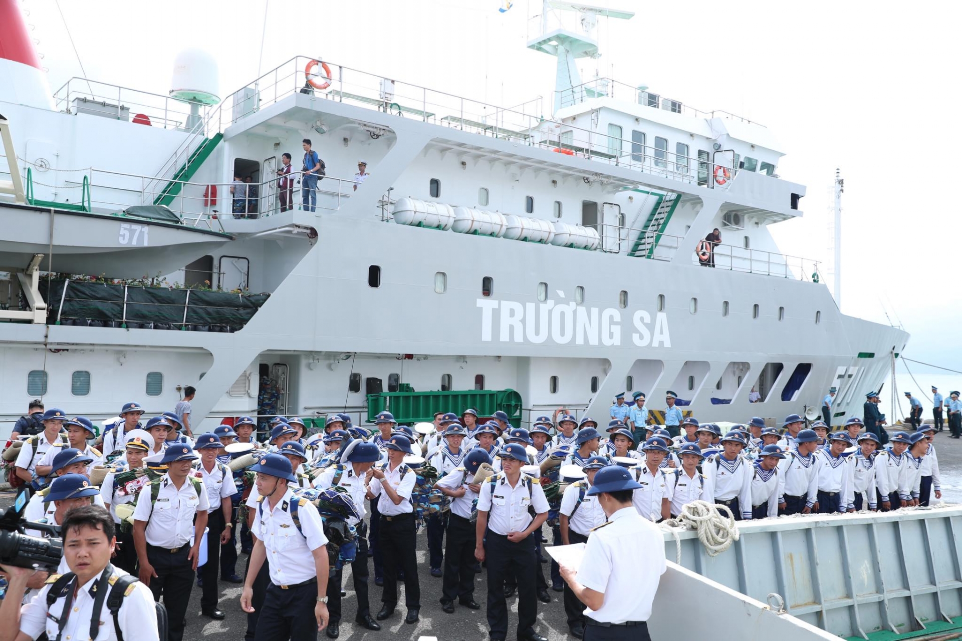 qua mua xuan toi linh dao truong sa