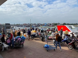 nhieu ngu dan nghia an don tet ngoai khoi xa