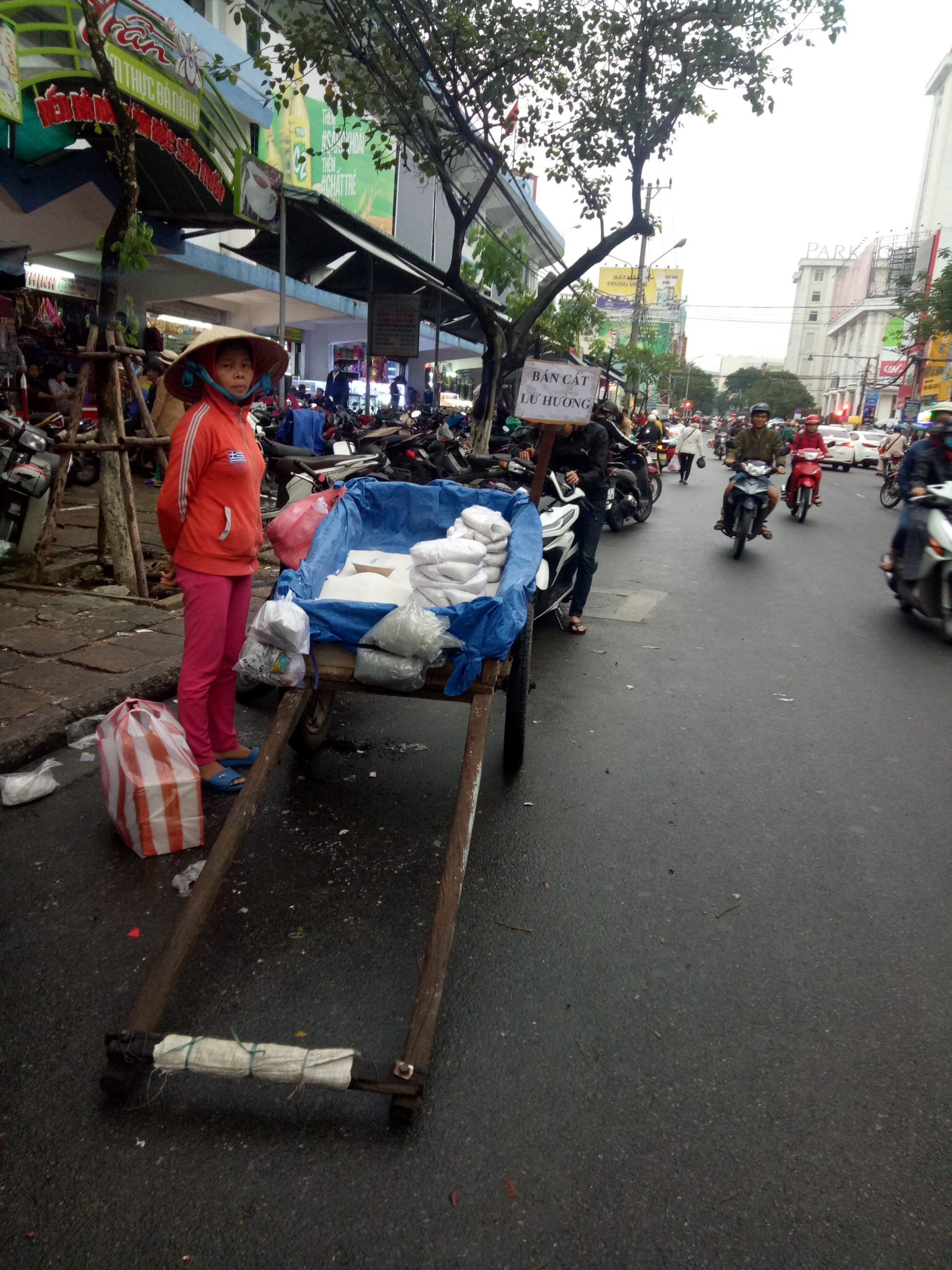 nghe doc o da thanh ban cat lu huong kiem bon tien ngay tet