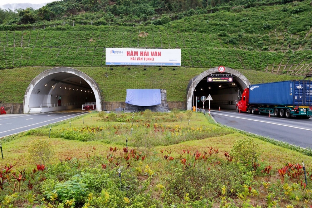 Khánh thành hầm Hải Vân số 2 thuộc dự án hầm đường bộ Đèo Cả
